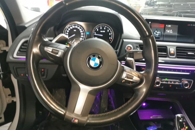 Used BMW 1 Series 2020 125i Leading Model M Sport Package Steering Wheel