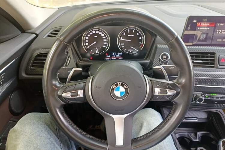 Used BMW 1 Series 2020 125i Leading Model M Sport Package Steering Wheel
