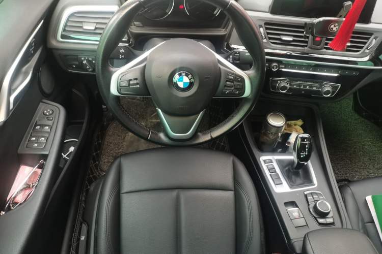 Used BMW 1 Series 2020 120i Fashion Model Steering Wheel
