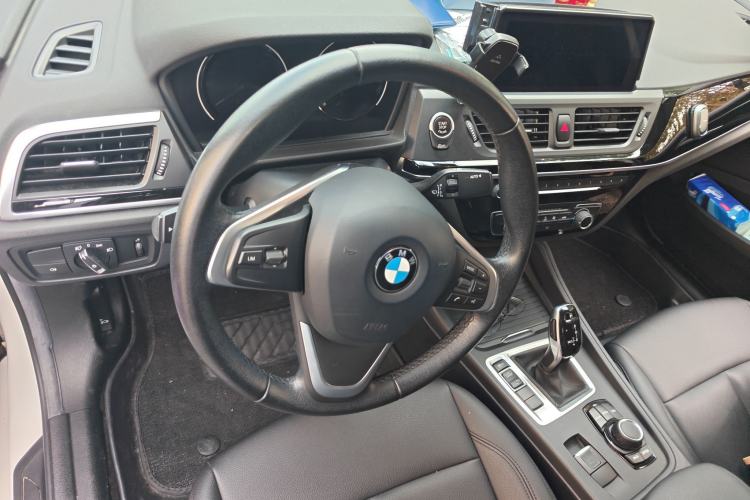 Used BMW 1 Series 2020 120i Fashion Model Steering Wheel
