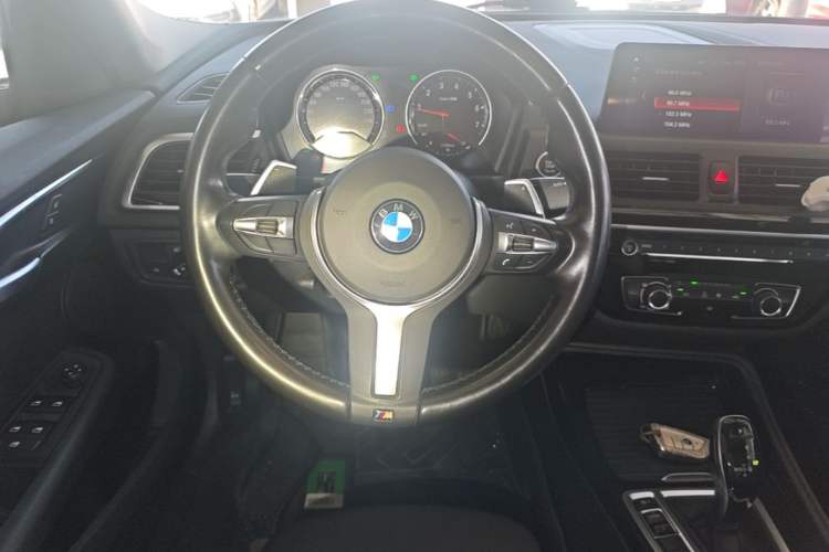 Used BMW 1 Series 2020 125i Leading Model M Sport Package Steering Wheel