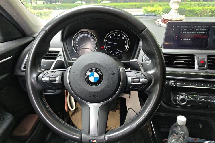 Used BMW 1 Series 2020 125i Leading Model M Sport Package Steering Wheel