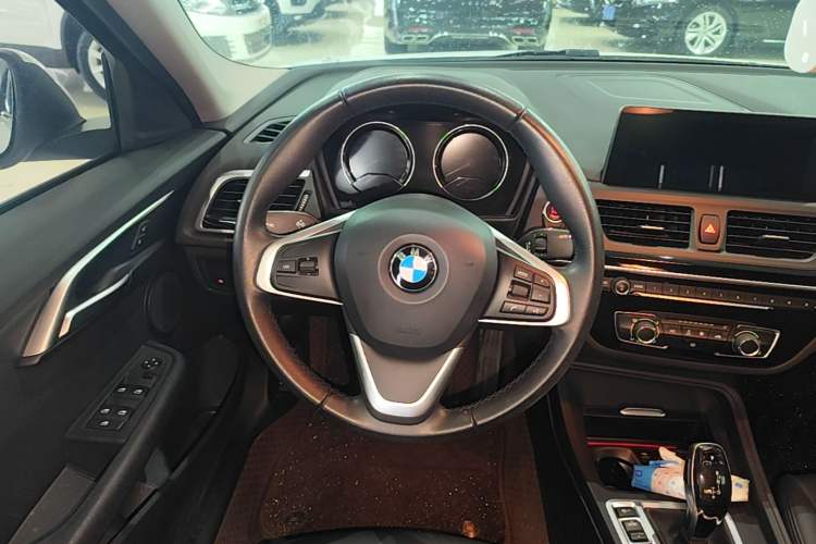 Used BMW 1 Series 2020 120i Fashion Model Steering Wheel