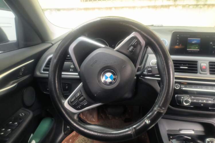 Used BMW 1 Series 2020 120i Fashion Model Steering Wheel