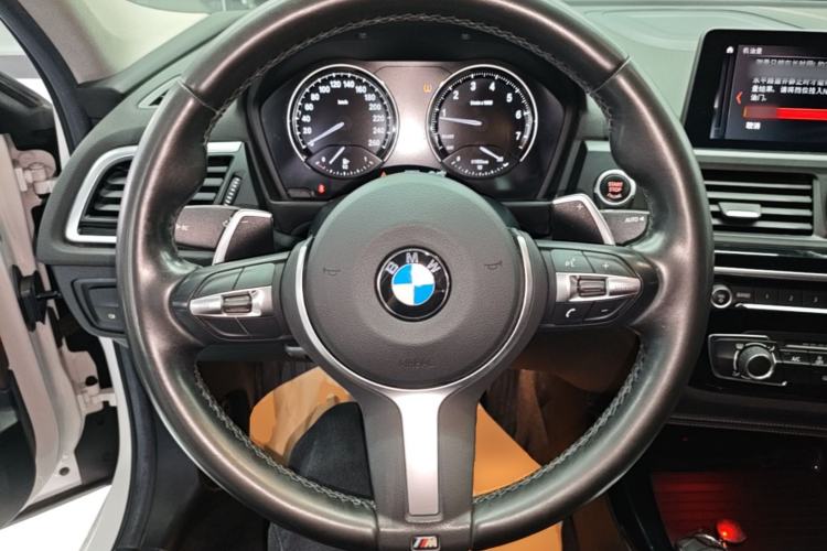 Used BMW 1 Series 2020 125i Leading Model M Sport Package Steering Wheel