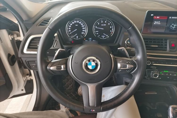 Used BMW 1 Series 2020 125i Leading Model M Sport Package Steering Wheel