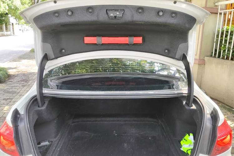 Used BMW 1 Series 2020 125i Leading Model M Sport Package Trunk