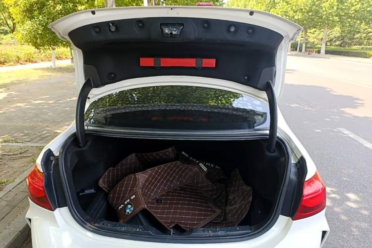 Used BMW 1 Series 2020 125i Leading Model M Sport Package Trunk