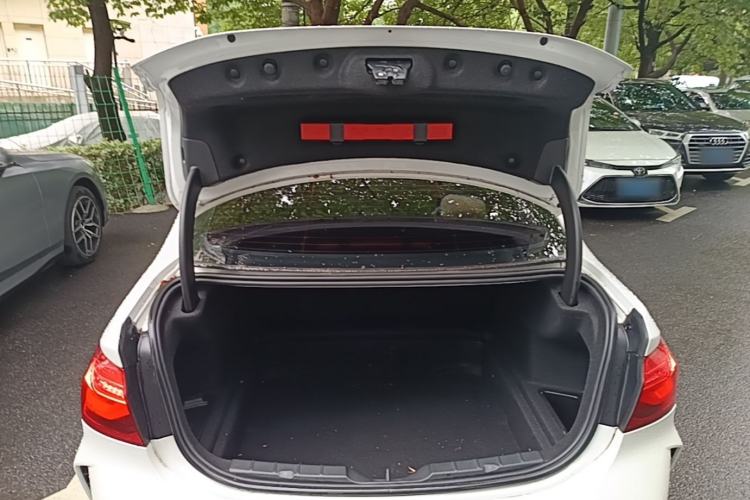 Used BMW 1 Series 2020 125i Leading Model M Sport Package Trunk