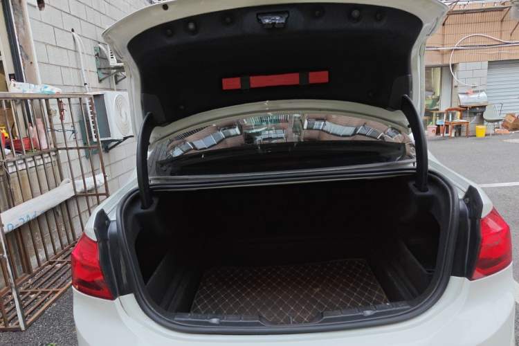 Used BMW 1 Series 2020 120i Fashion Model Trunk