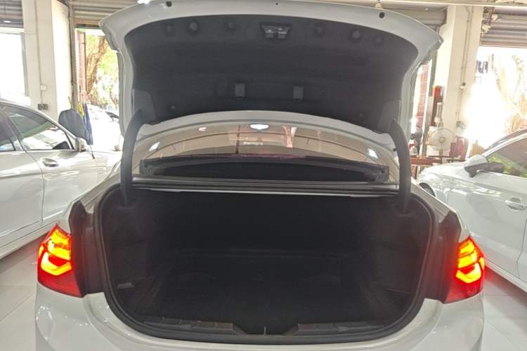 Used BMW 1 Series 2020 120i Fashion Model Trunk