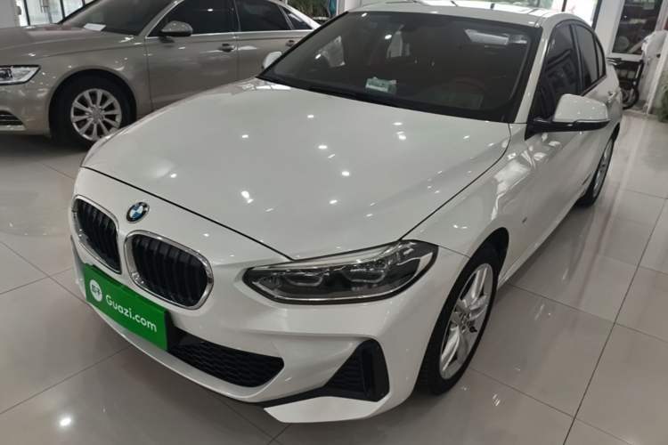 Used BMW 1 Series 2020 120i M Sport Package Guazi used car, China used car export, Used car for sale, Used cars, Cheapest cars for sale