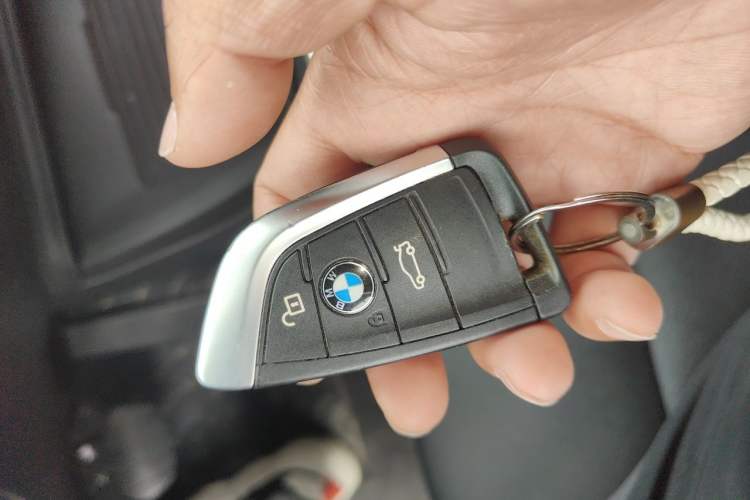 Used BMW 1 Series 2020 120i Fashion Model Vehicle Key