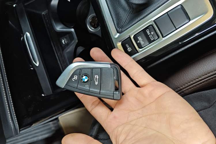 Used BMW 1 Series 2020 125i Leading Model M Sport Package Vehicle Key