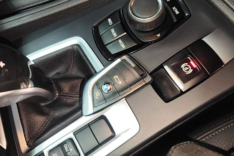Used BMW 1 Series 2020 120i Fashion Model Vehicle Key