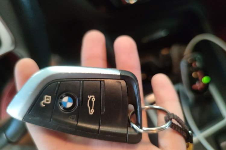 Used BMW 1 Series 2020 120i Fashion Model Vehicle Key