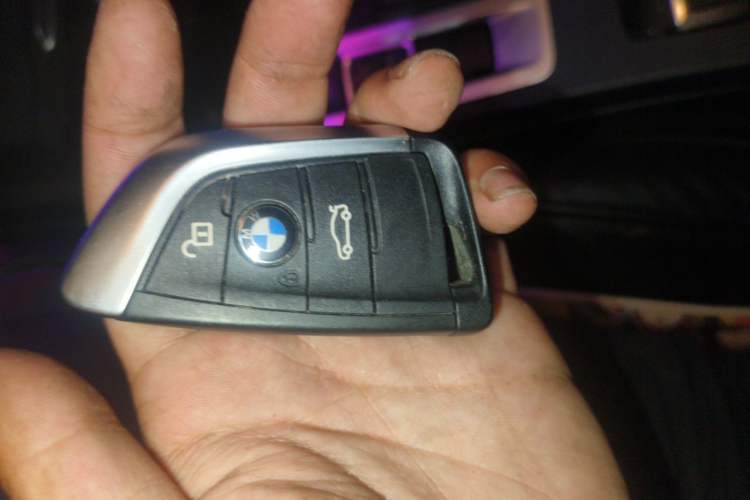 Used BMW 1 Series 2020 120i Fashion Model Vehicle Key