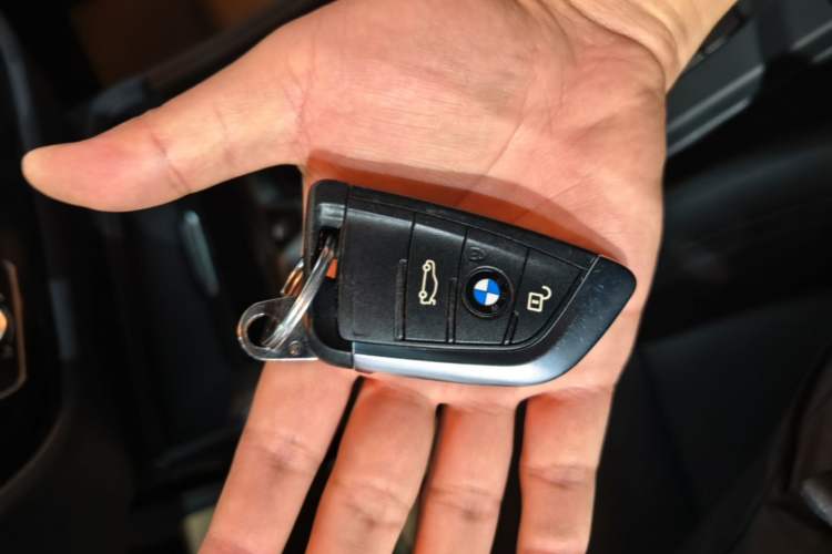 Used BMW 1 Series 2020 120i Fashion Model Vehicle Key