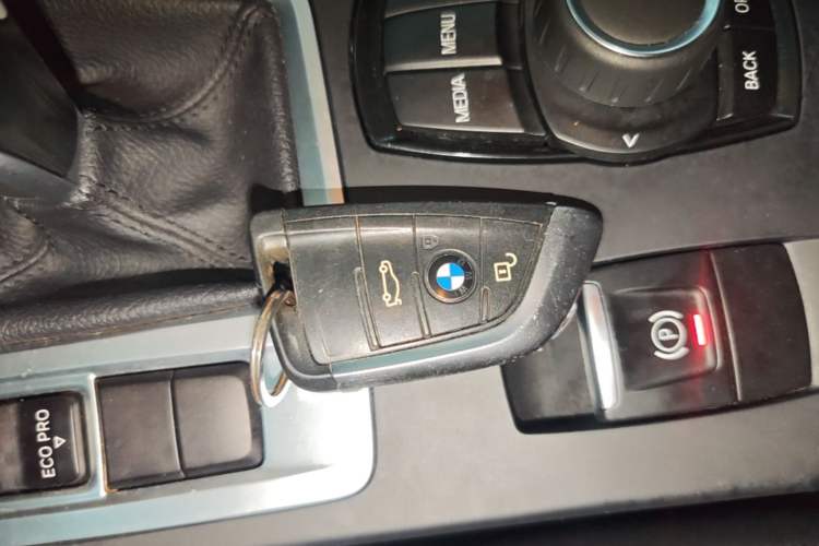 Used BMW 1 Series 2020 120i Fashion Model Vehicle Key