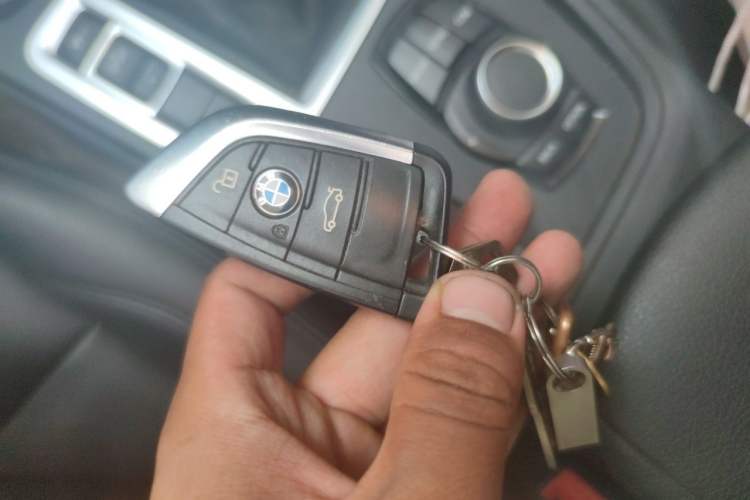 Used BMW 1 Series 2020 120i Fashion Model Vehicle Key
