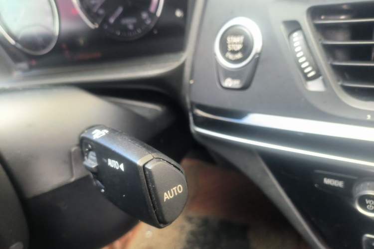 Used BMW 1 Series 2020 120i Fashion Model Vehicle Key