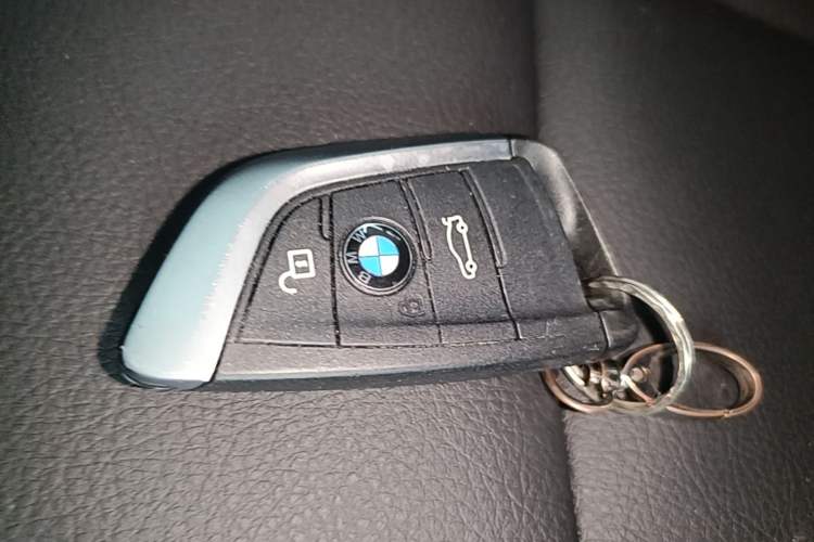 Used BMW 1 Series 2020 120i Fashion Model Vehicle Key