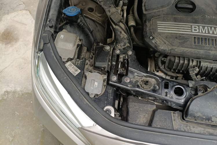 Used BMW 1 Series 2020 120i Fashion Model Engine Bay Right