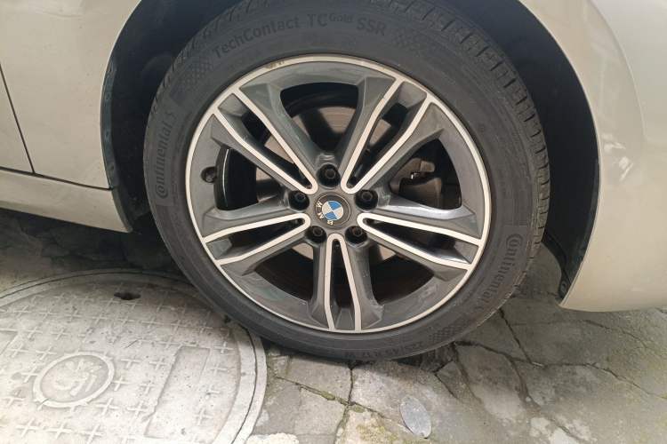 Used BMW 1 Series 2020 120i Fashion Model Right Front Wheel Hub