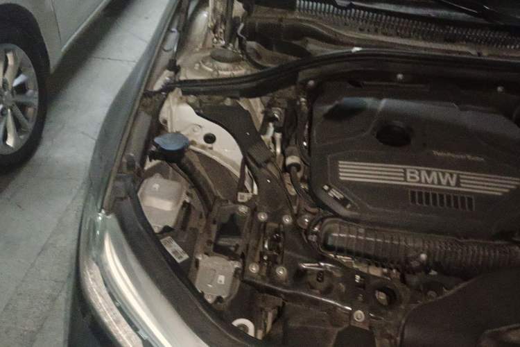 Used BMW 1 Series 2021 Restyled 125i M Sport Night Edition Engine Bay Right