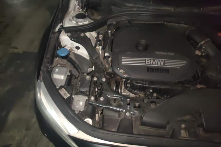 Used BMW 1 Series 2021 120i M Sport Night Edition Engine Bay Right