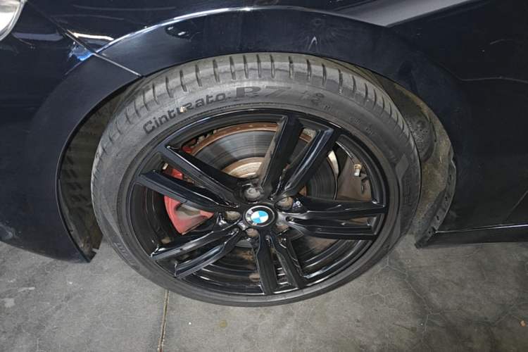 Used BMW 1 Series 2021 Restyled 125i M Sport Night Edition Left Front Wheel Hub
