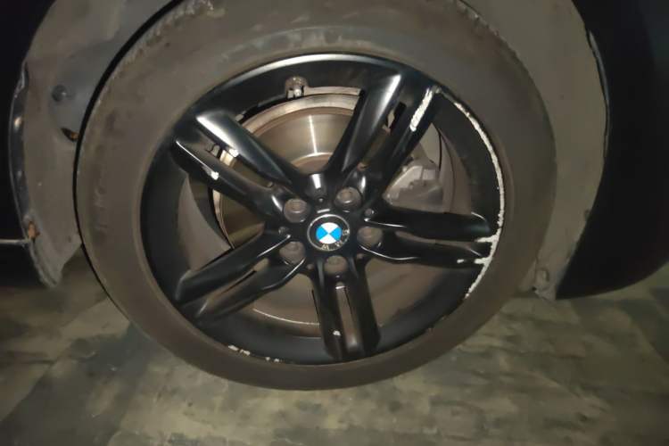 Used BMW 1 Series 2021 120i M Sport Night Edition Right Front Wheel Hub