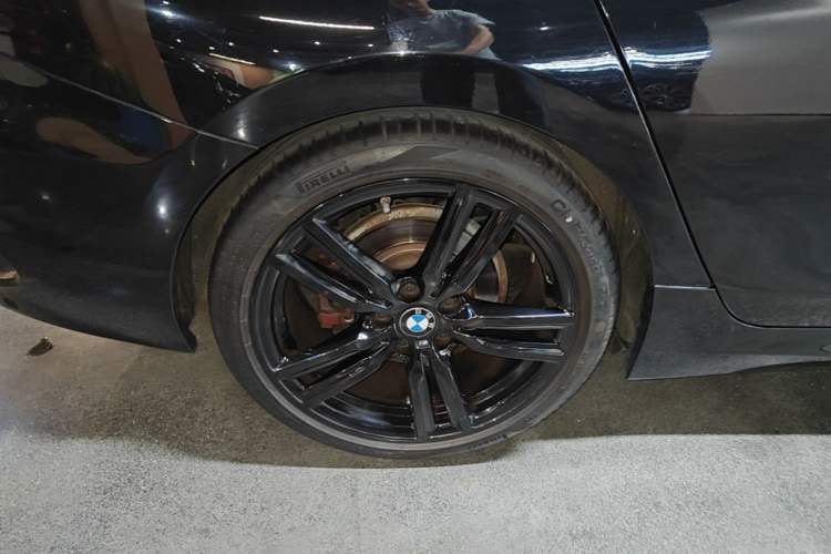 Used BMW 1 Series 2021 Restyled 125i M Sport Night Edition Right Rear Wheel Hub