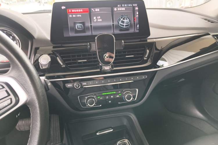 Used BMW 1 Series 2021 120i M Sport Edition Audio And AC Panel