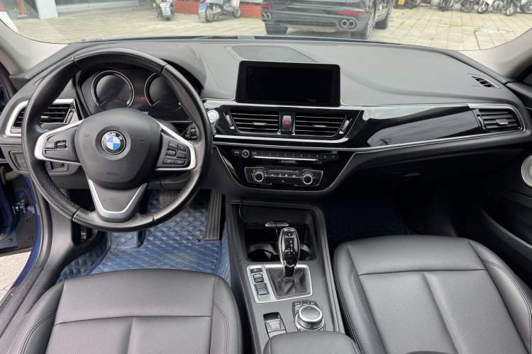 Used BMW 1 Series 2021 120i M Sport Edition Audio And AC Panel