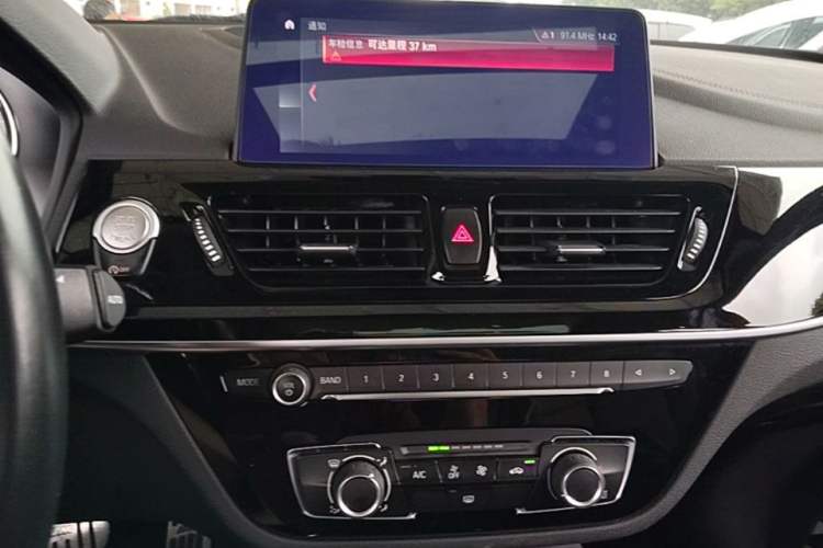 Used BMW 1 Series 2021 125i M Sport Night Edition Audio And AC Panel