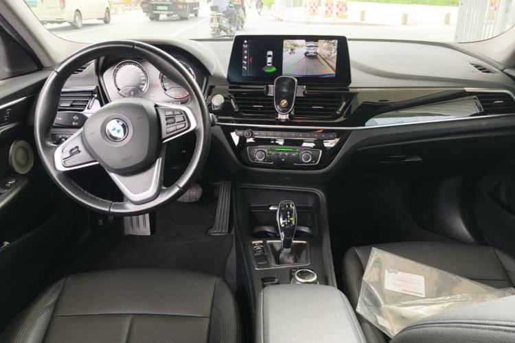 Used BMW 1 Series 2021 120i M Sport Edition Center Console