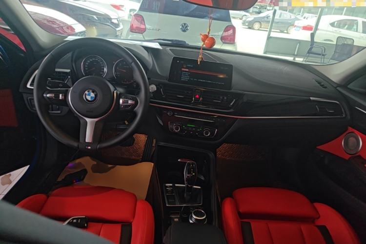 Used BMW 1 Series 2021 125i M Sport Night Edition Center Console