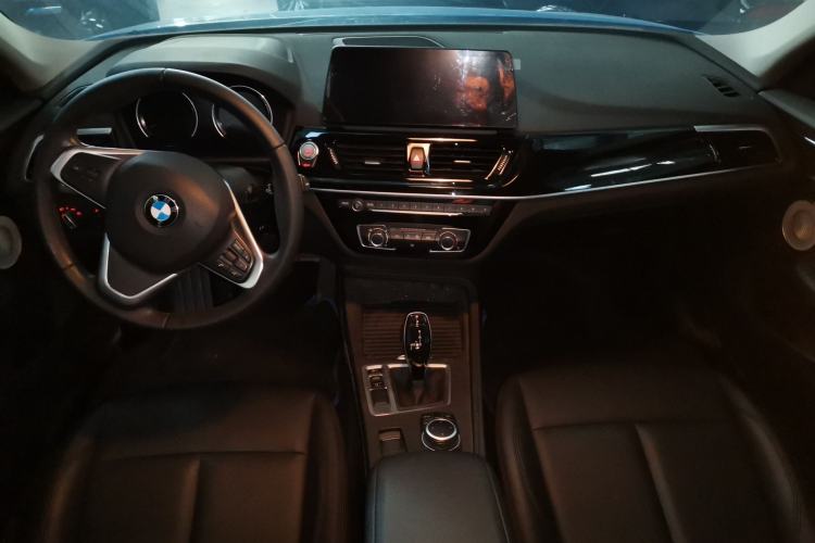 Used BMW 1 Series 2021 120i M Sport Edition Center Console