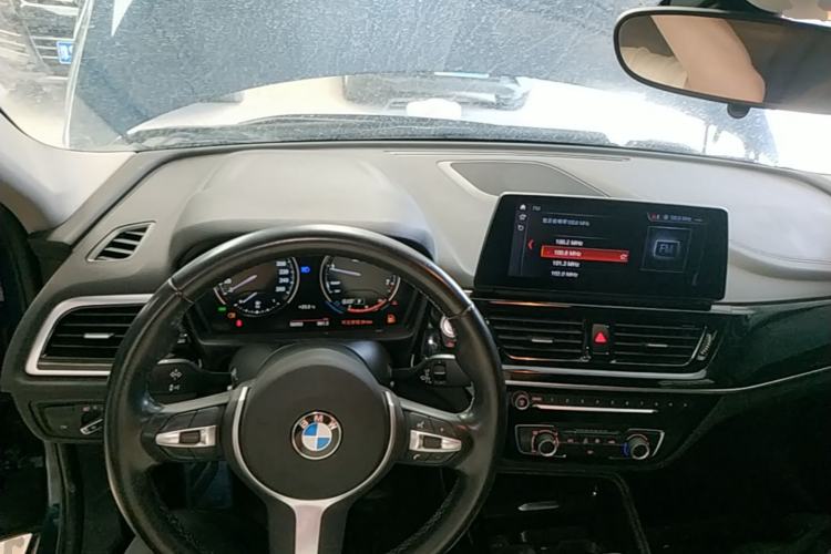 Used BMW 1 Series 2021 Revised 120i M Sport Night Edition Center Console