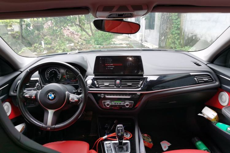 Used BMW 1 Series 2021 125i M Sport Night Edition Center Console
