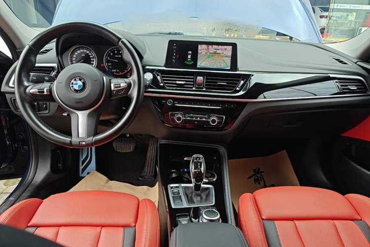 Used BMW 1 Series 2021 125i M Sport Night Edition Center Console