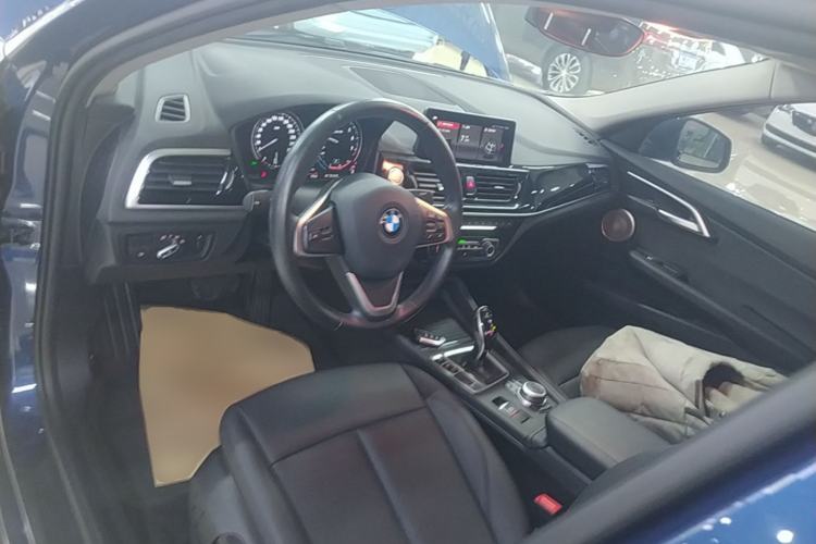 Used BMW 1 Series 2021 120i M Sport Edition Center Console