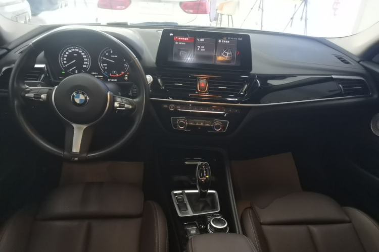 Used BMW 1 Series 2021 Revised 120i M Sport Night Edition Center Console