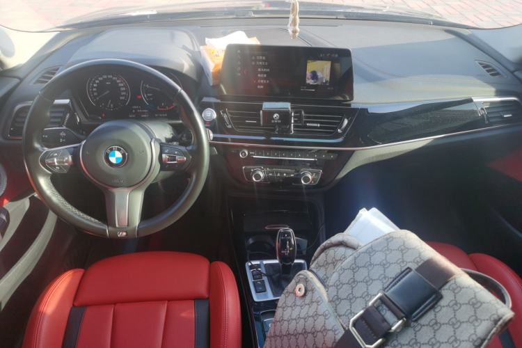 Used BMW 1 Series 2021 125i M Sport Night Edition Center Console