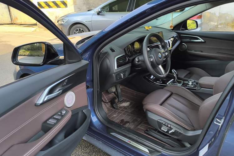 Used BMW 1 Series 2021 125i M Sport Night Edition Driver Seat