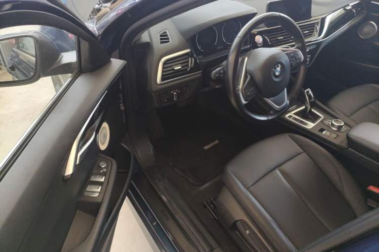 Used BMW 1 Series 2021 120i M Sport Edition Driver Seat