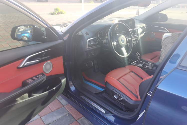 Used BMW 1 Series 2021 125i M Sport Night Edition Driver Seat