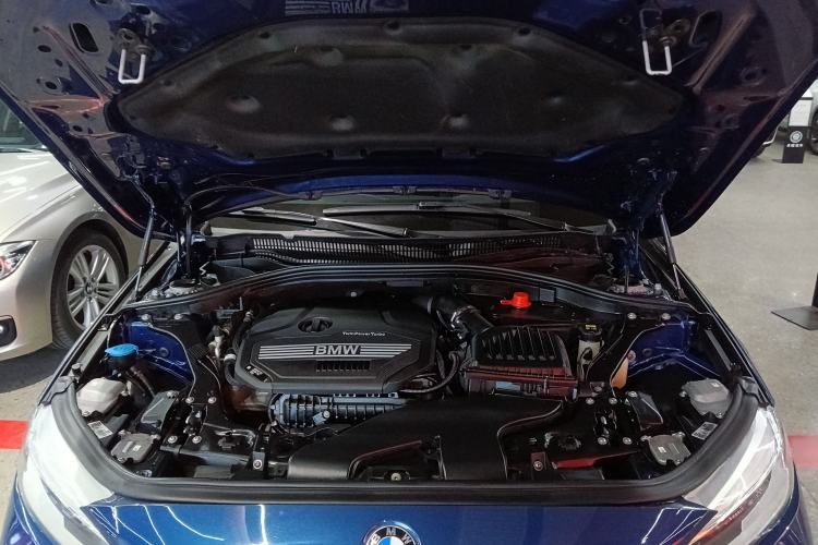 Used BMW 1 Series 2021 120i M Sport Night Edition Engine Bay