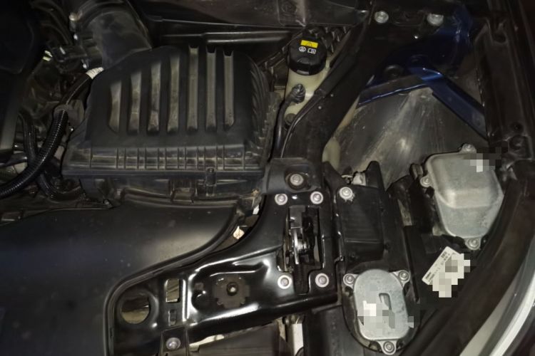Used BMW 1 Series 2021 120i M Sport Night Edition Engine Bay Left
